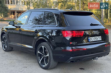 Внедорожник / Кроссовер Audi Q7 2018 в 