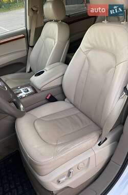 Позашляховик / Кросовер Audi Q7 2013 в 