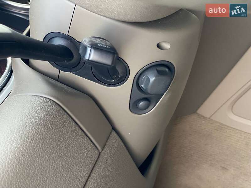 Позашляховик / Кросовер Audi Q7 2013 в Києві