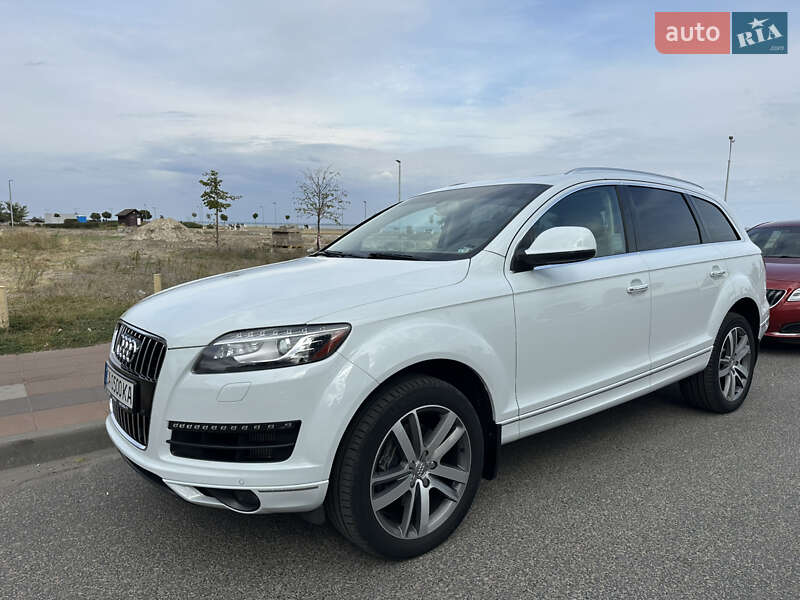 Позашляховик / Кросовер Audi Q7 2013 в Черкасах