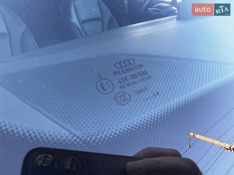 Позашляховик / Кросовер Audi Q7 2016 в Рівному