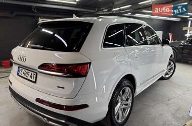 Внедорожник / Кроссовер Audi Q7 2020 в 