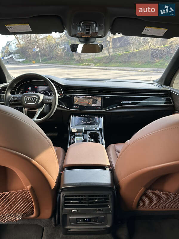 Позашляховик / Кросовер Audi Q7 2021 в Києві