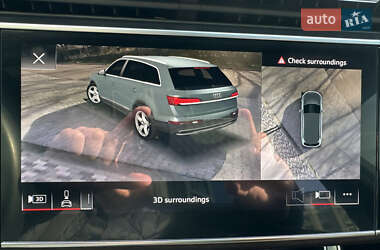 Позашляховик / Кросовер Audi Q7 2021 в 