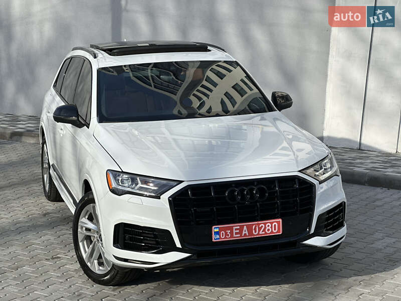 Позашляховик / Кросовер Audi Q7 2021 в Києві