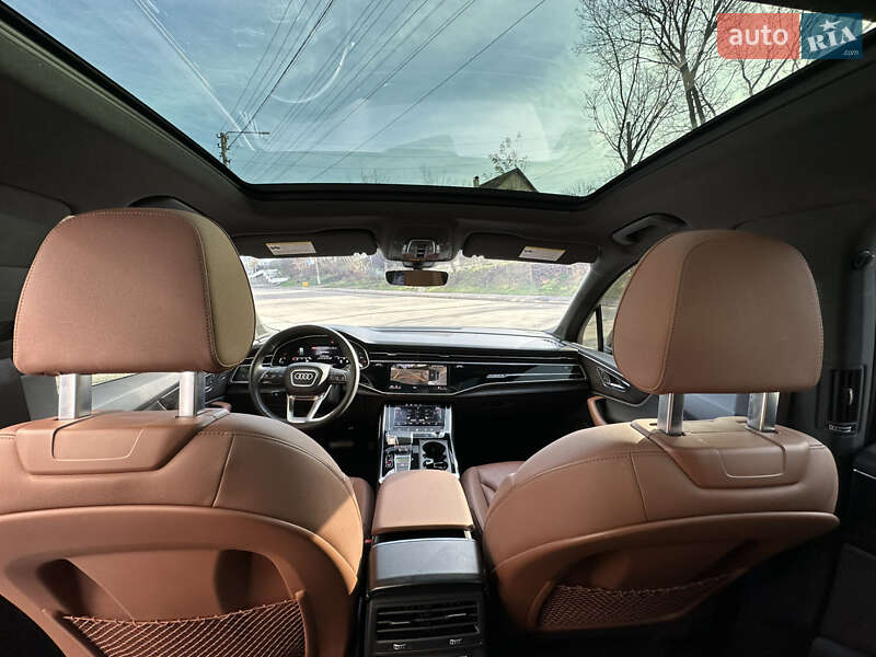 Позашляховик / Кросовер Audi Q7 2021 в Києві
