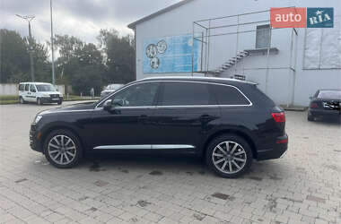 Внедорожник / Кроссовер Audi Q7 2018 в 