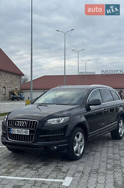Позашляховик / Кросовер Audi Q7 2015 в 