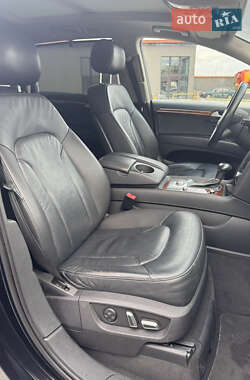 Позашляховик / Кросовер Audi Q7 2015 в 