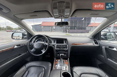 Позашляховик / Кросовер Audi Q7 2015 в 
