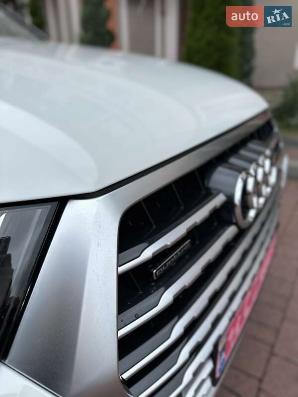 Позашляховик / Кросовер Audi Q7 2017 в Стрию