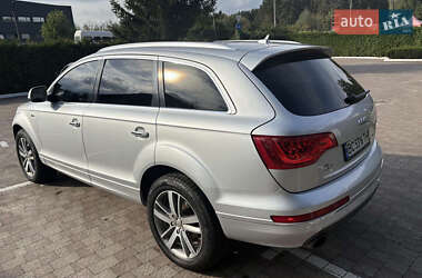 Позашляховик / Кросовер Audi Q7 2012 в 
