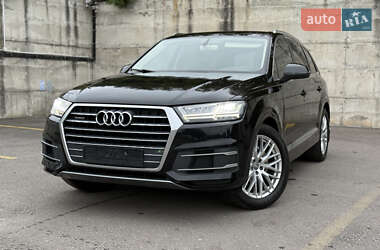 Позашляховик / Кросовер Audi Q7 2015 в 