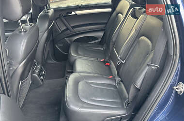 Позашляховик / Кросовер Audi Q7 2010 в 