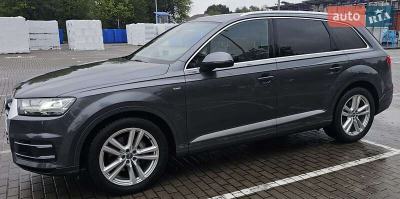 Позашляховик / Кросовер Audi Q7 2016 в Коломиї