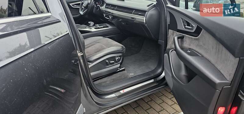 Позашляховик / Кросовер Audi Q7 2016 в Коломиї