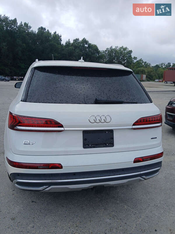 Внедорожник / Кроссовер Audi Q7 2021 в Киеве