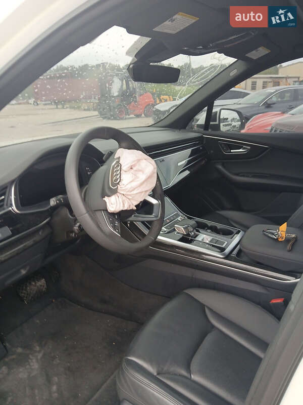 Внедорожник / Кроссовер Audi Q7 2021 в Киеве