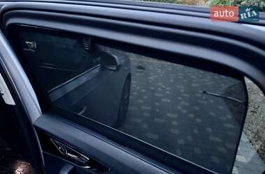 Позашляховик / Кросовер Audi Q7 2015 в 
