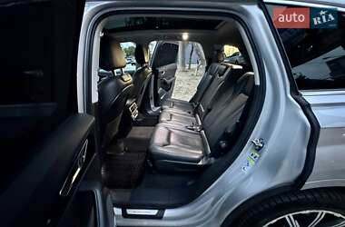 Позашляховик / Кросовер Audi Q7 2015 в 