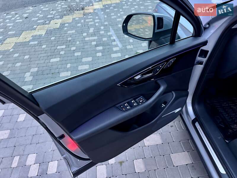 Внедорожник / Кроссовер Audi Q7 2015 в Одессе