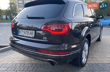 Позашляховик / Кросовер Audi Q7 2011 в 