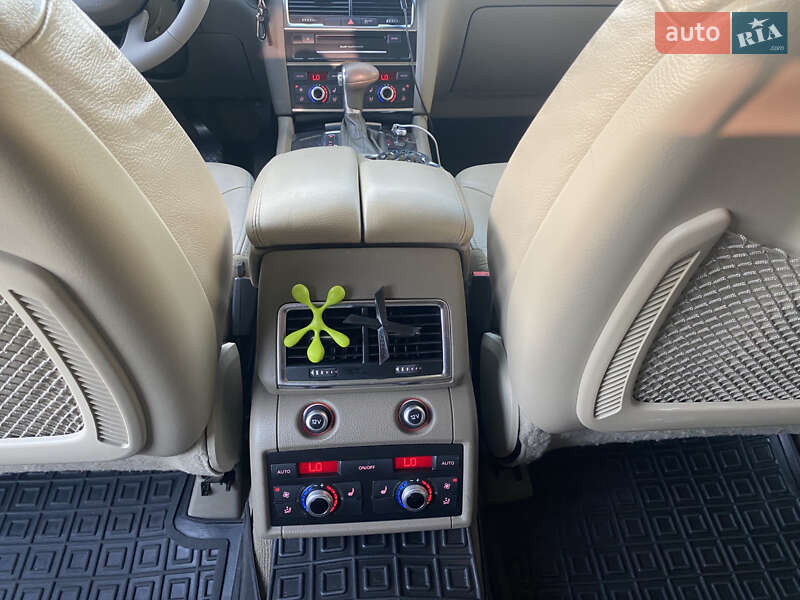 Внедорожник / Кроссовер Audi Q7 2011 в Ивано-Франковске