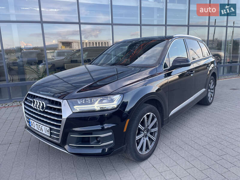 Внедорожник / Кроссовер Audi Q7 2017 в Ужгороде
