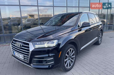 Позашляховик / Кросовер Audi Q7 2017 в 