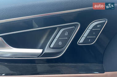Позашляховик / Кросовер Audi Q7 2017 в 