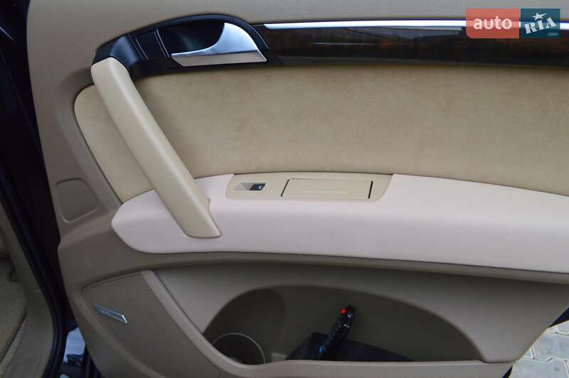 Позашляховик / Кросовер Audi Q7 2010 в Одесі фото 36 Позашляховик / Кросовер Audi Q7 2010 в Одесі