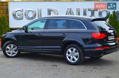 Внедорожник / Кроссовер Audi Q7 2010 в 
