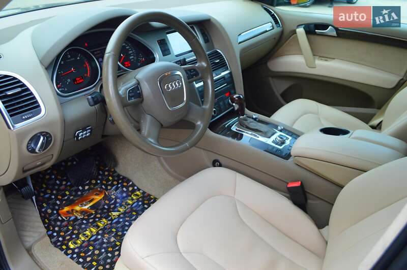Позашляховик / Кросовер Audi Q7 2010 в Одесі фото 18 Позашляховик / Кросовер Audi Q7 2010 в Одесі