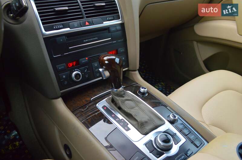 Позашляховик / Кросовер Audi Q7 2010 в Одесі фото 22 Позашляховик / Кросовер Audi Q7 2010 в Одесі