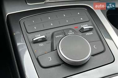 Позашляховик / Кросовер Audi Q7 2016 в 