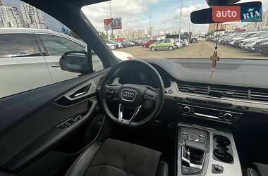 Позашляховик / Кросовер Audi Q7 2016 в 