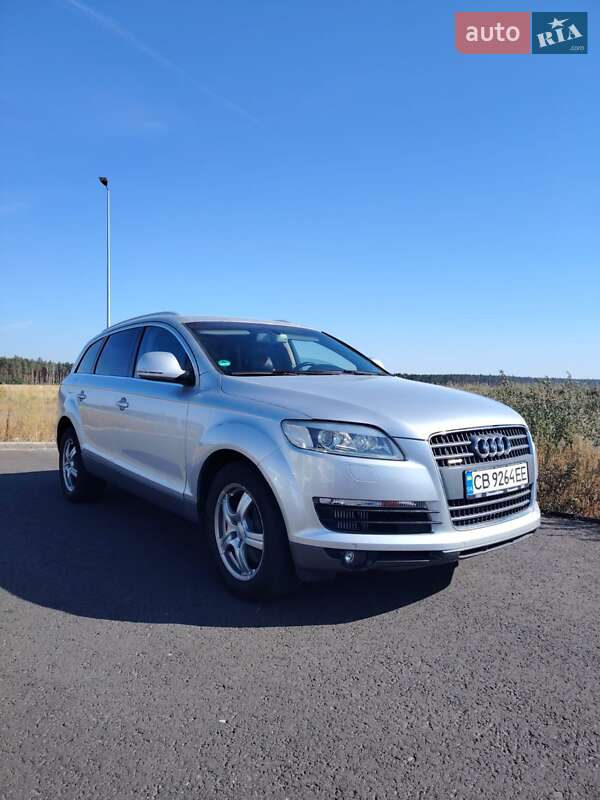 Позашляховик / Кросовер Audi Q7 2007 в Полтаві
