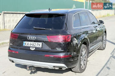 Внедорожник / Кроссовер Audi Q7 2017 в 