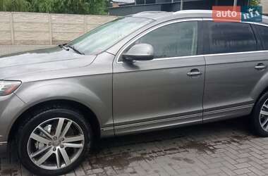 Позашляховик / Кросовер Audi Q7 2012 в 