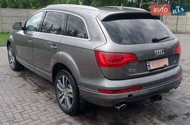 Позашляховик / Кросовер Audi Q7 2012 в 