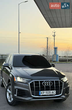 Внедорожник / Кроссовер Audi Q7 2020 в 