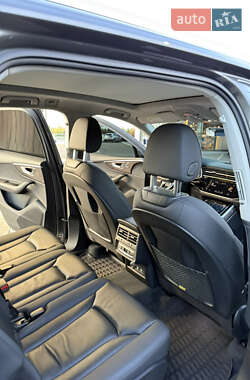 Внедорожник / Кроссовер Audi Q7 2020 в 