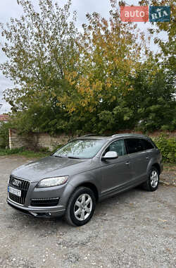 Внедорожник / Кроссовер Audi Q7 2011 в 