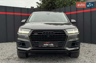 Внедорожник / Кроссовер Audi Q7 2018 в 