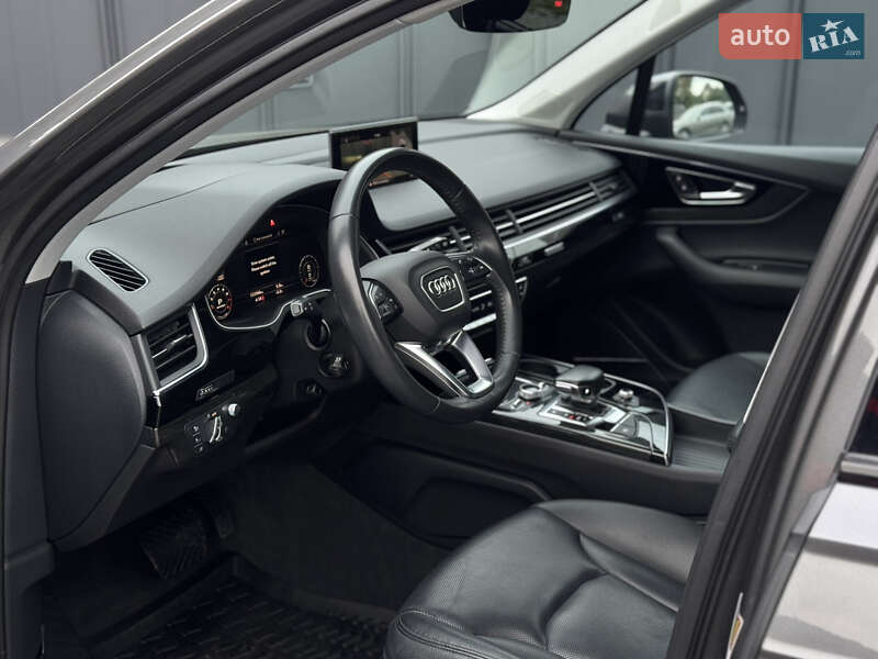 Позашляховик / Кросовер Audi Q7 2018 в Луцьку
