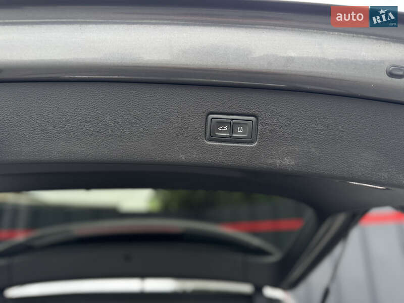Позашляховик / Кросовер Audi Q7 2018 в Луцьку