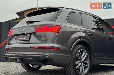 Внедорожник / Кроссовер Audi Q7 2018 в 