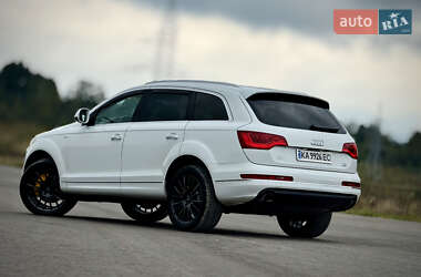 Позашляховик / Кросовер Audi Q7 2013 в 