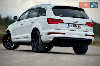Позашляховик / Кросовер Audi Q7 2013 в 