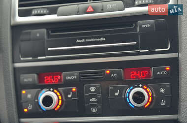 Позашляховик / Кросовер Audi Q7 2013 в 